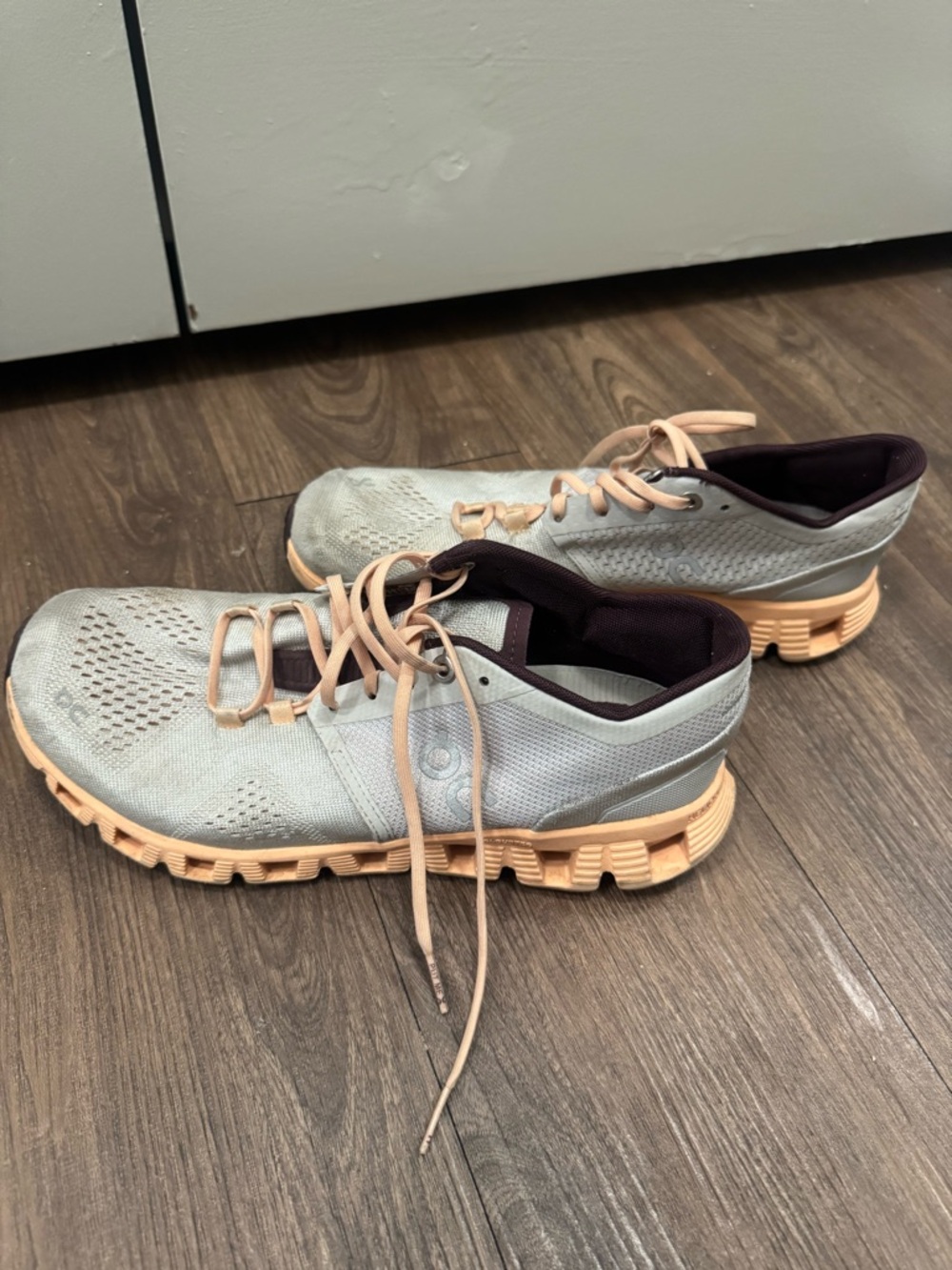 Women's Lightweight Gray & Peach Athletic Sneakers
